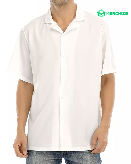 Men’s Hawaiian Shirt With Button Closure