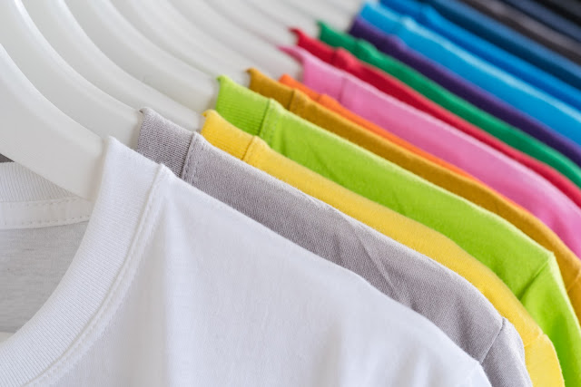 What is Poly Blend? What it Means and How These Textiles are Made