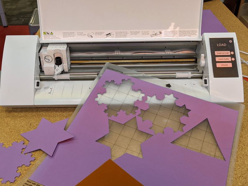 vinyl cutter (Cricut or Silhouette)