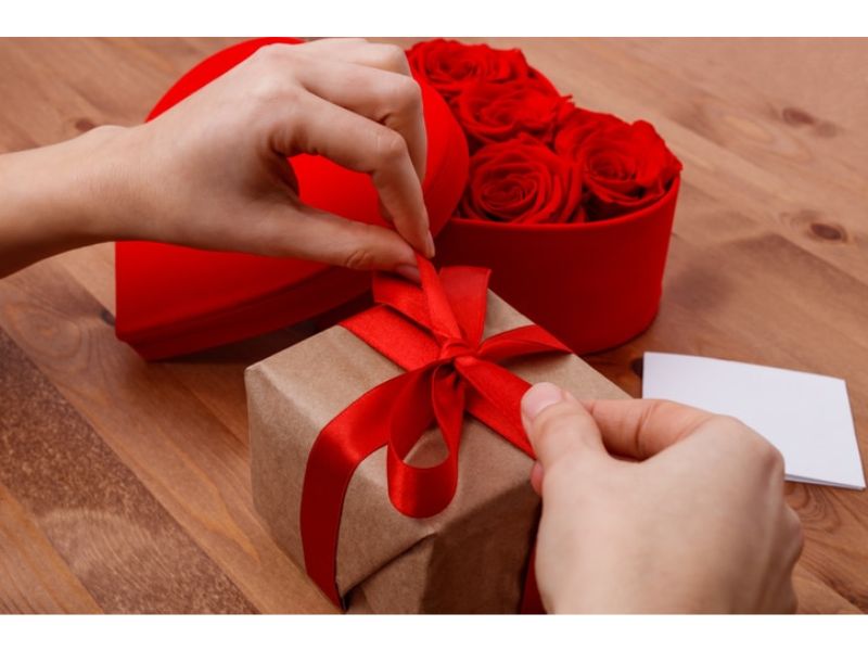 Shopping-Trends-on-Valentine-Day
