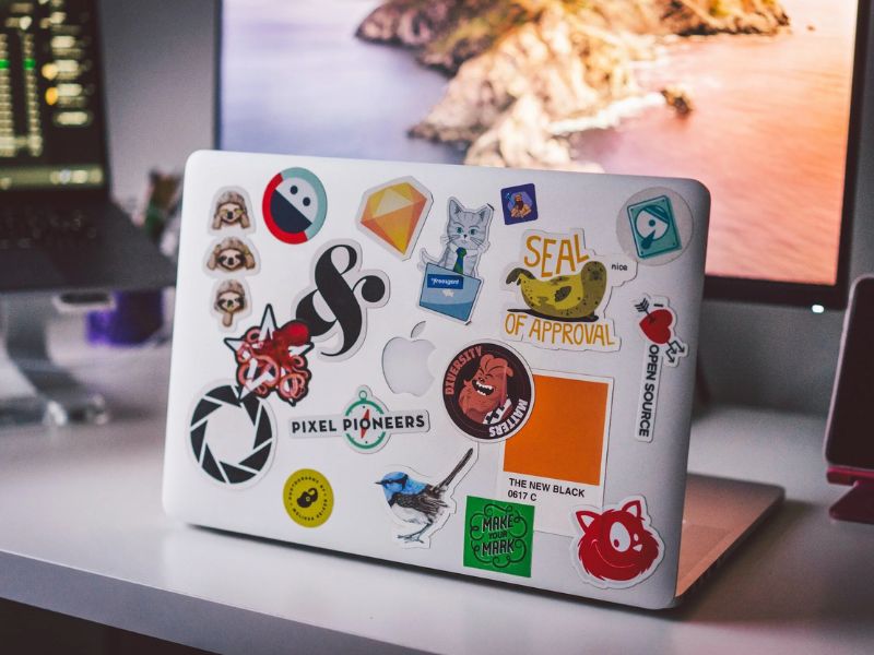 sell Stickers and magnets to start a business 